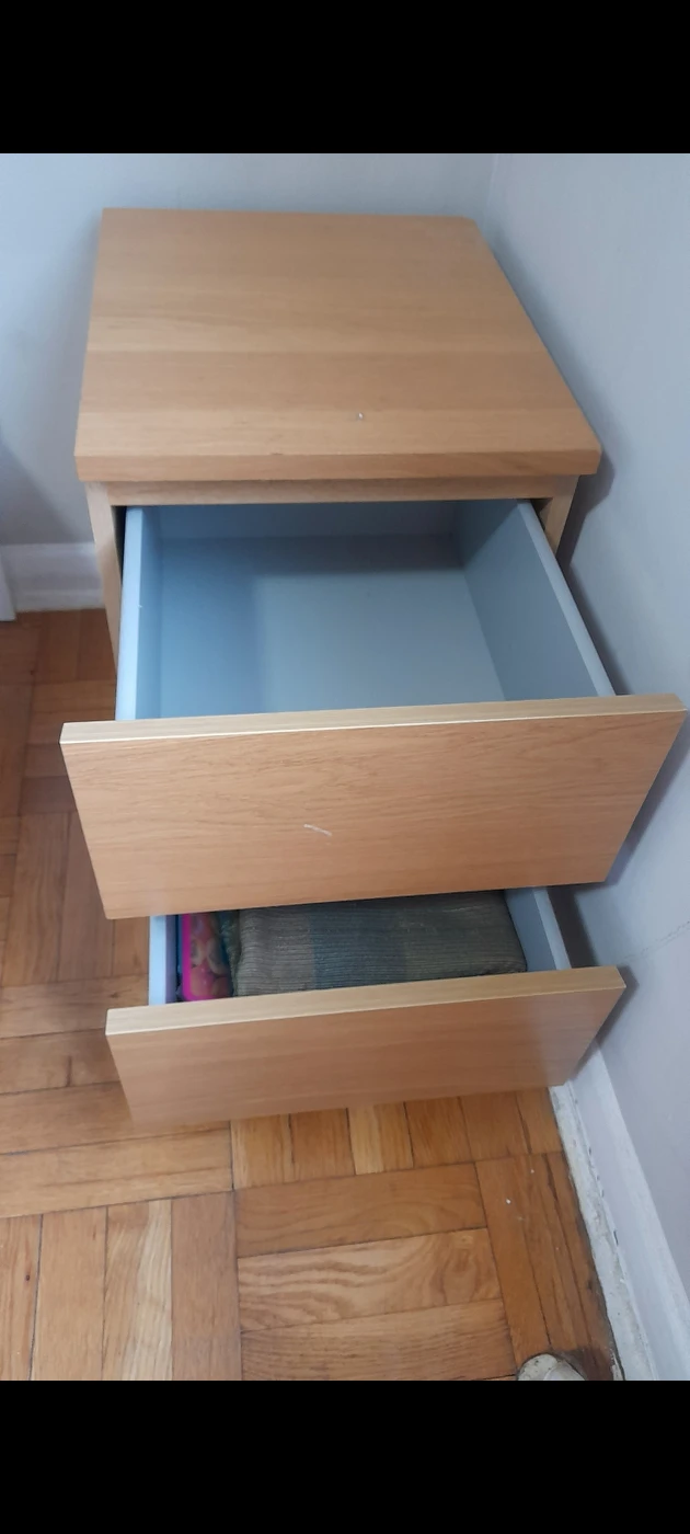 ikea Malm sidetable - photo 2