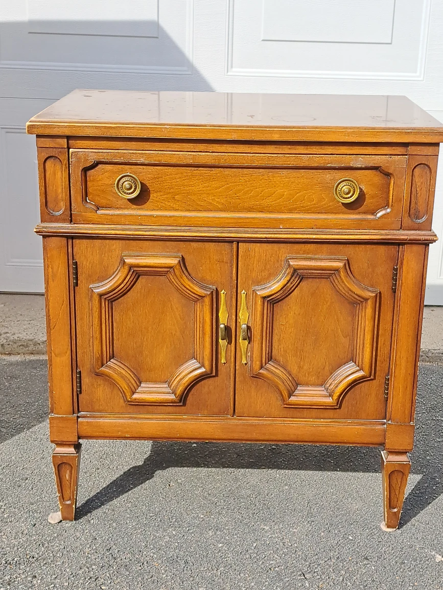 Solid wood nightstands - photo 2