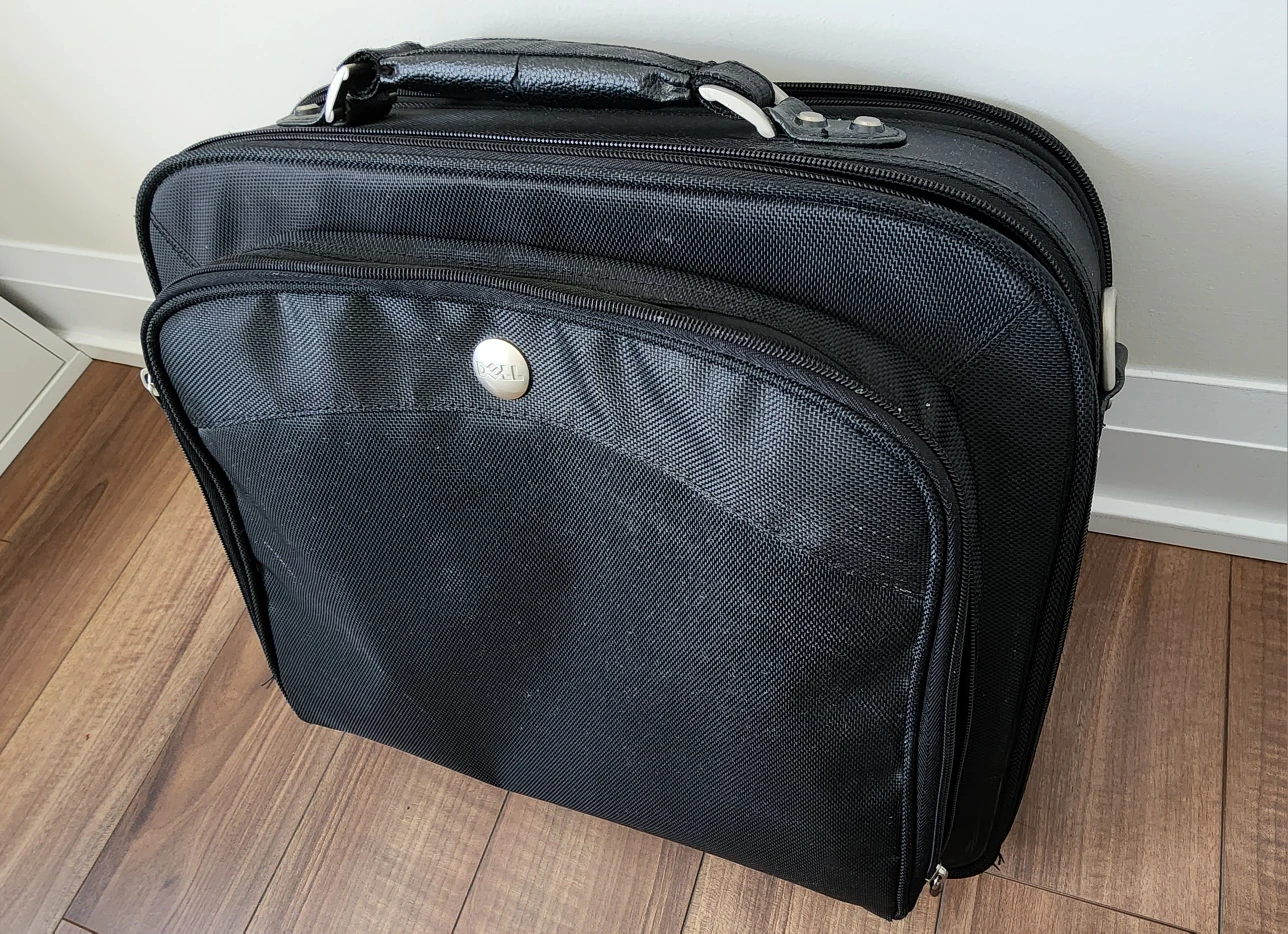 Dell laptop travel bag for 15.6 inch laptop