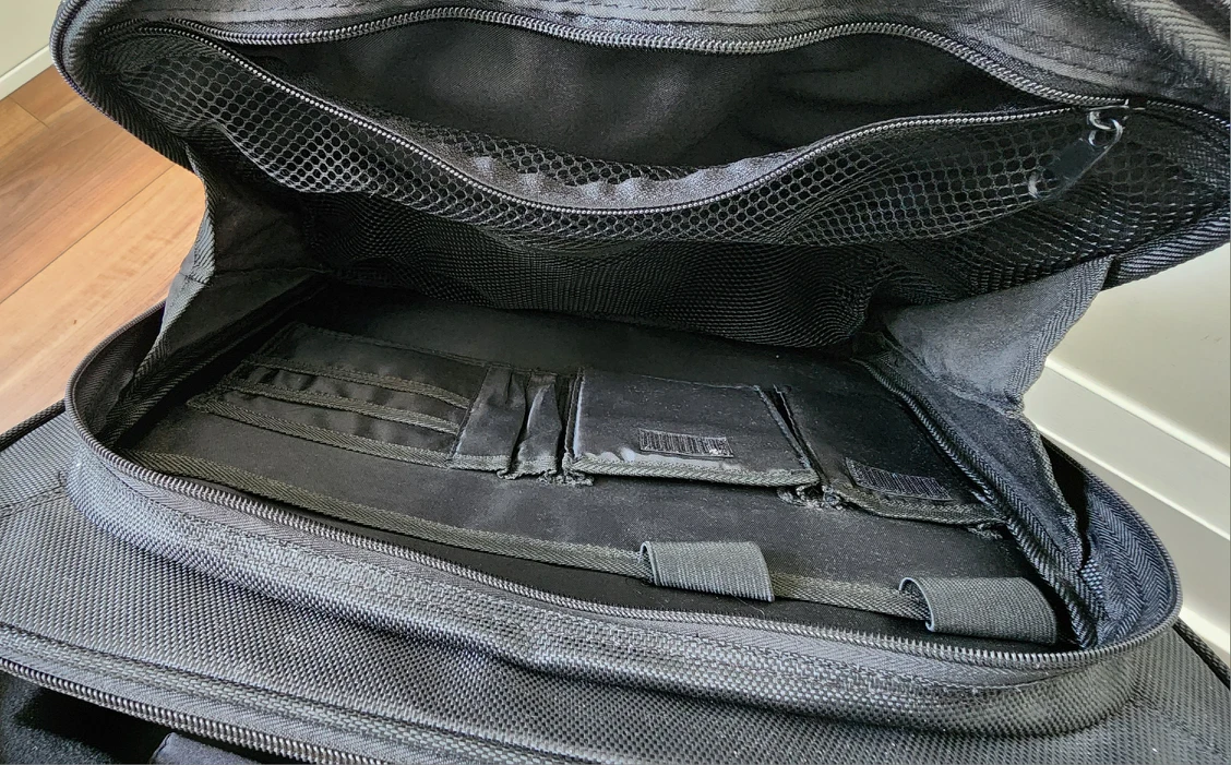 Dell laptop travel bag for 15.6 inch laptop image indicator(4)