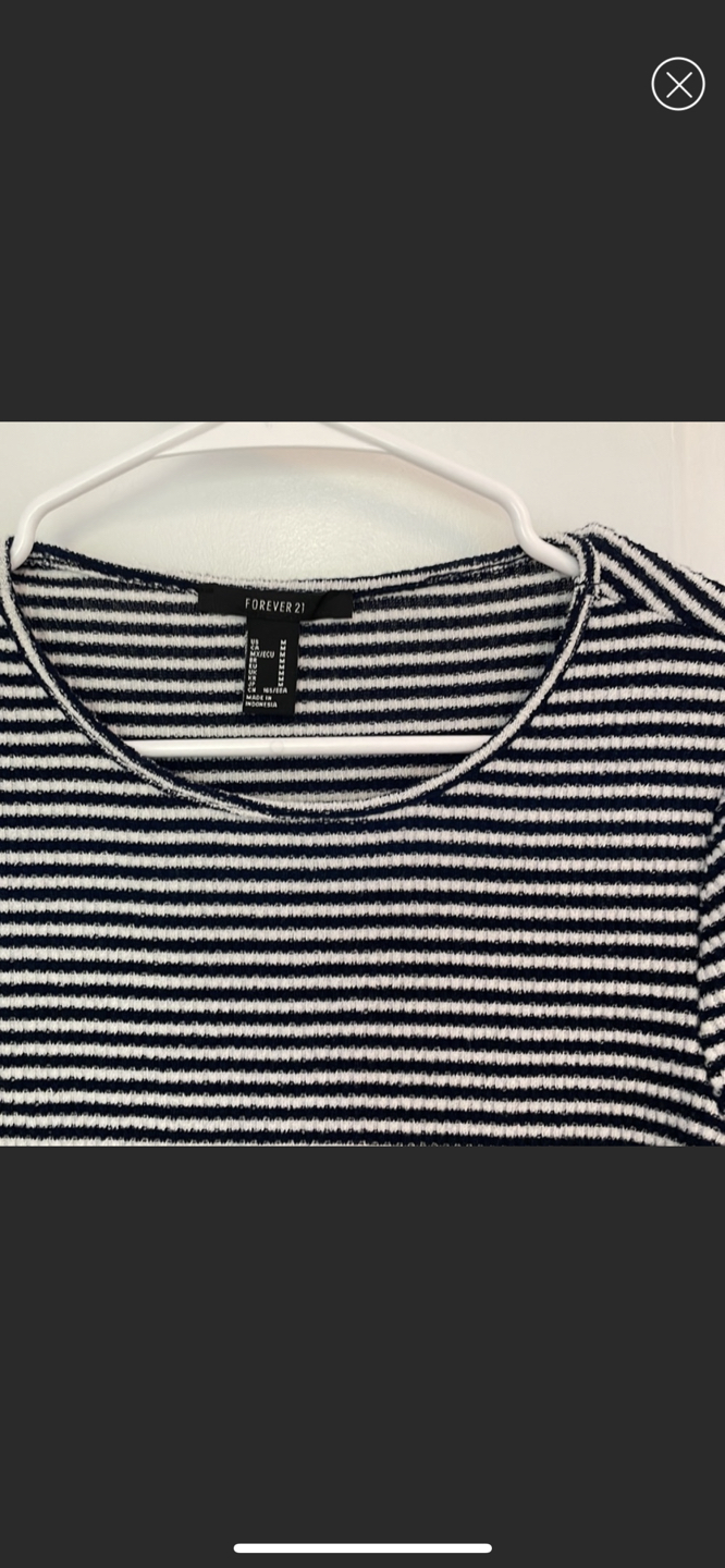 Striped Forever 21 top image indicator(2)