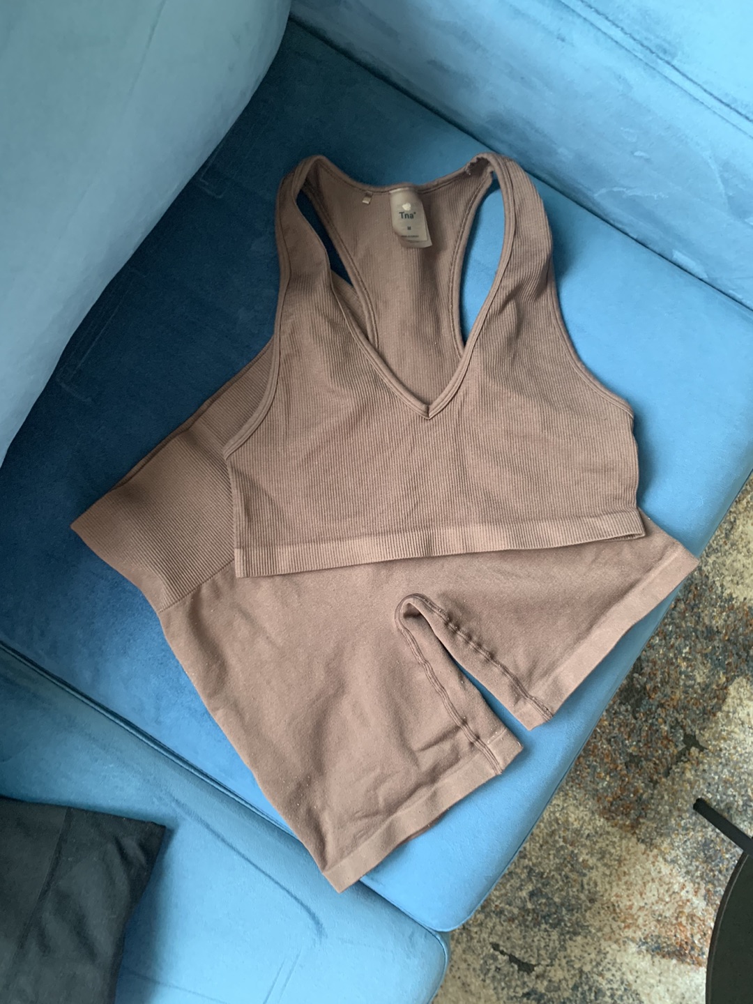 Activewear for sale! - photo 2