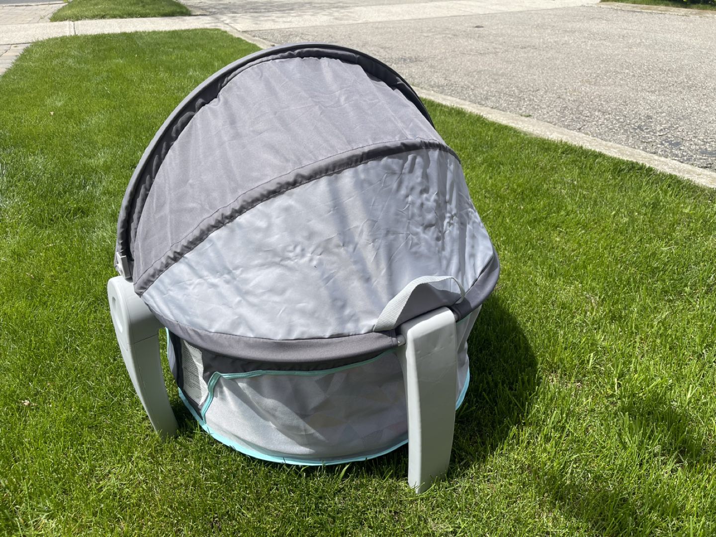 Fisher-Price Portable Bassinet and Play Space On-The-Go - photo 4