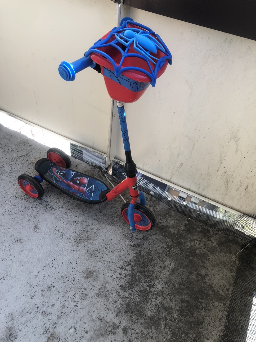 Scooter and helmet image indicator(3)