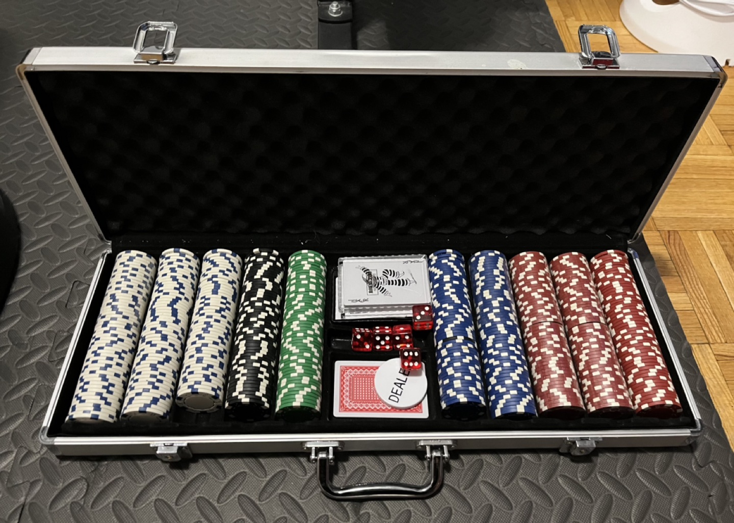 Metal case PokerSet thumbnail