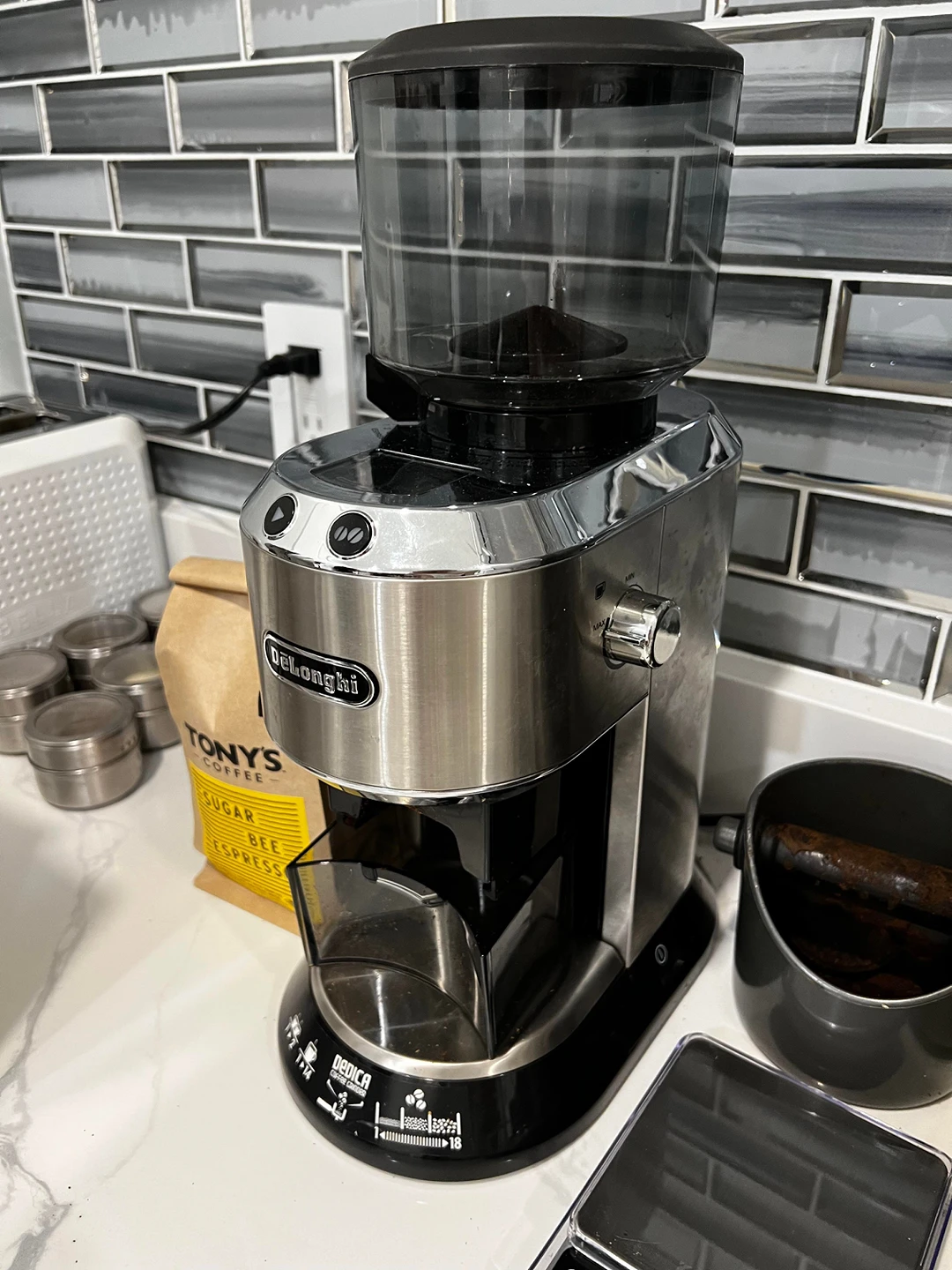DeLonghi KG521M Dedica coffee grinder - photo 3