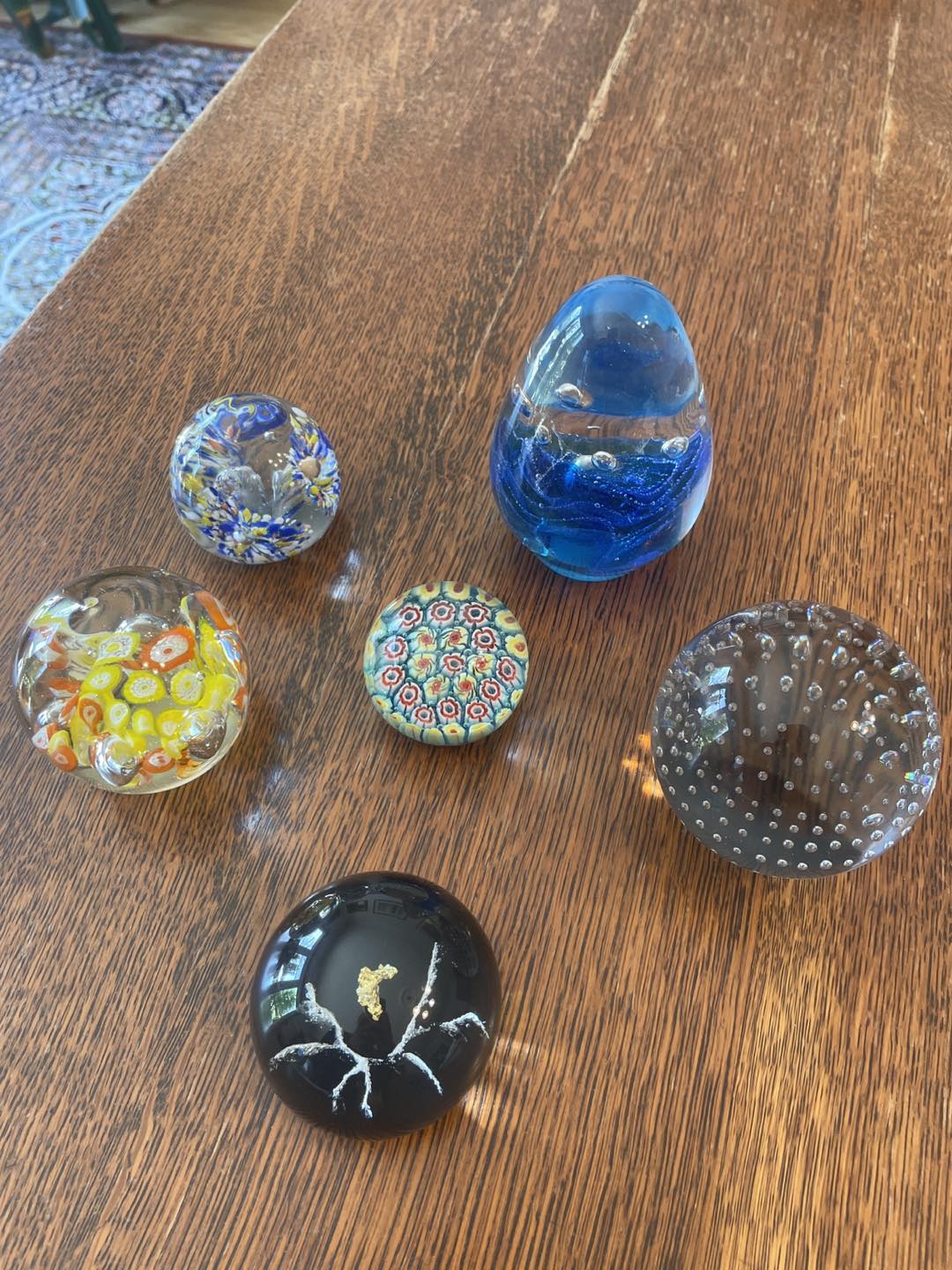 Various Paper Weights - photo 2