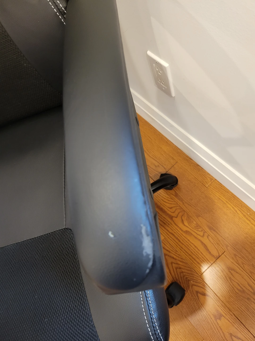 Office Chair - photo 5