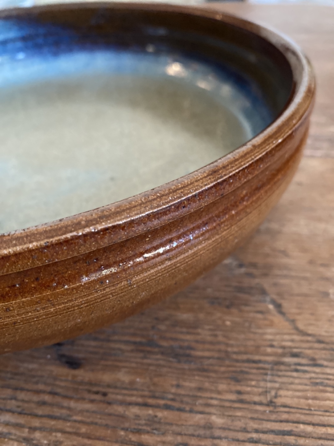 Shallow pottery bowl image indicator(2)