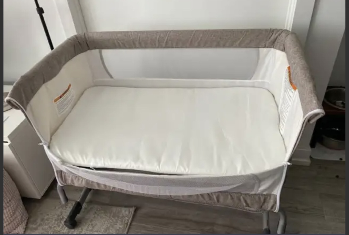 Baby bedside bassinet - photo 2