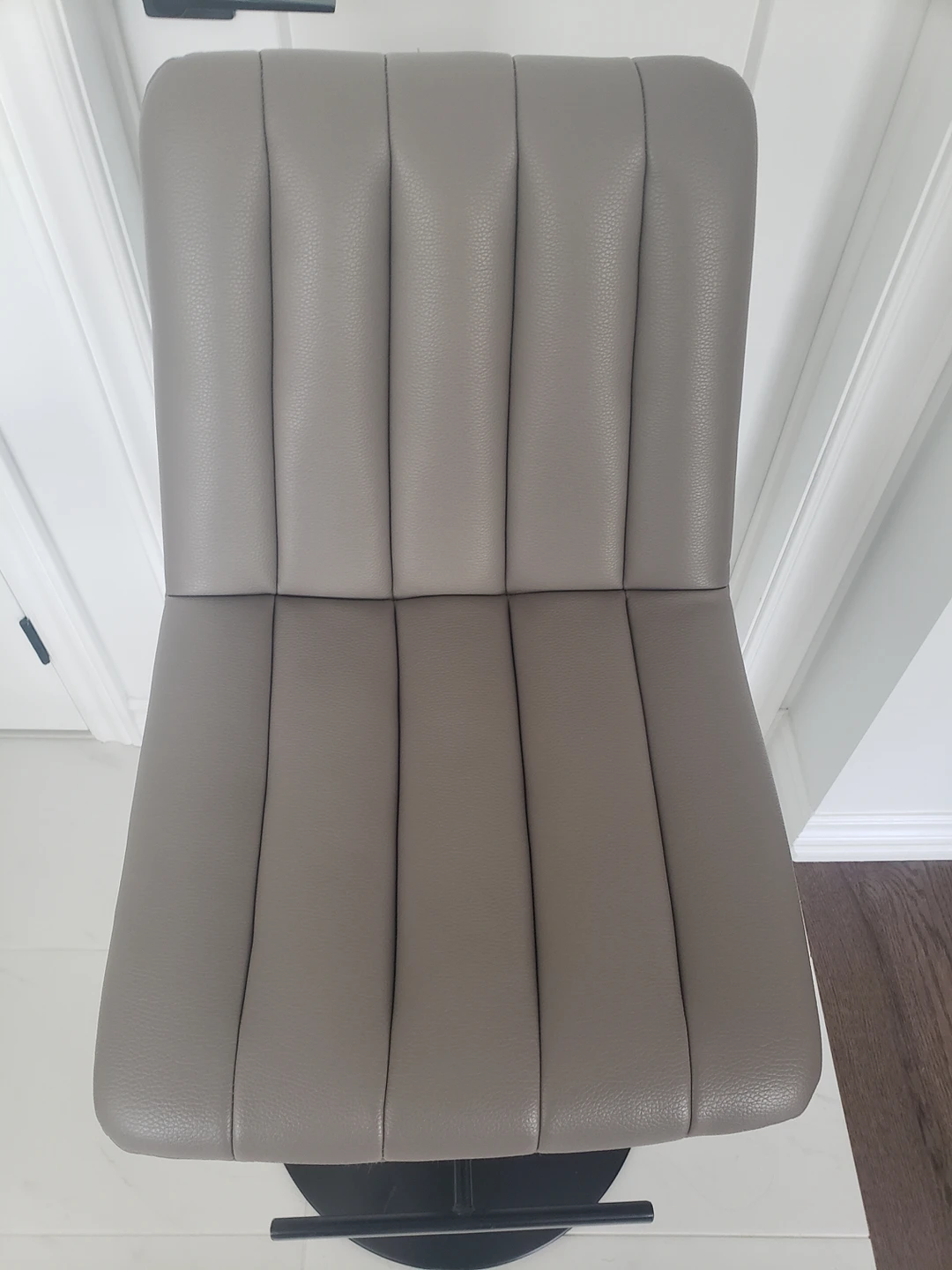 Bar stool - photo 2