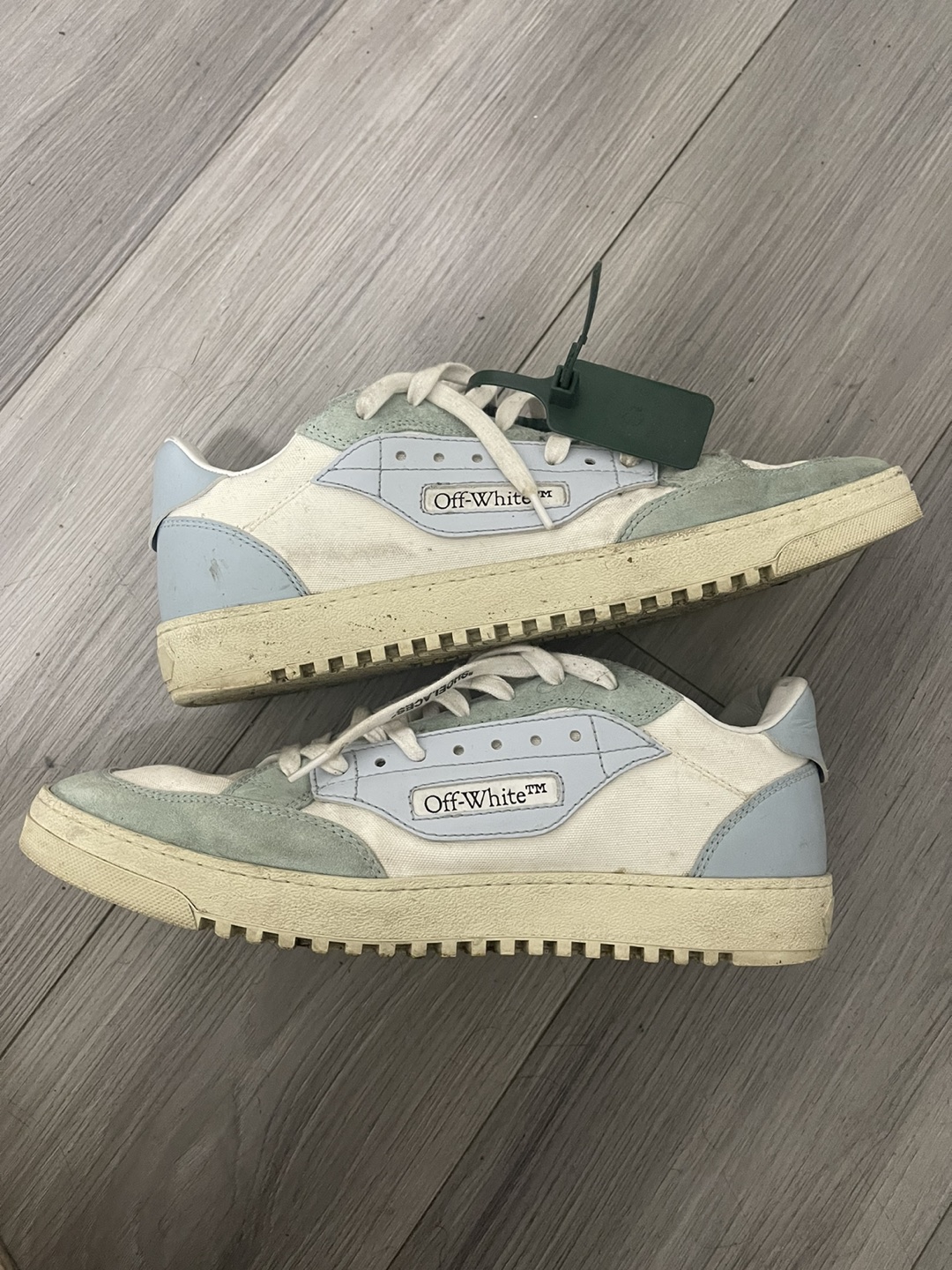 Off White Sneakers