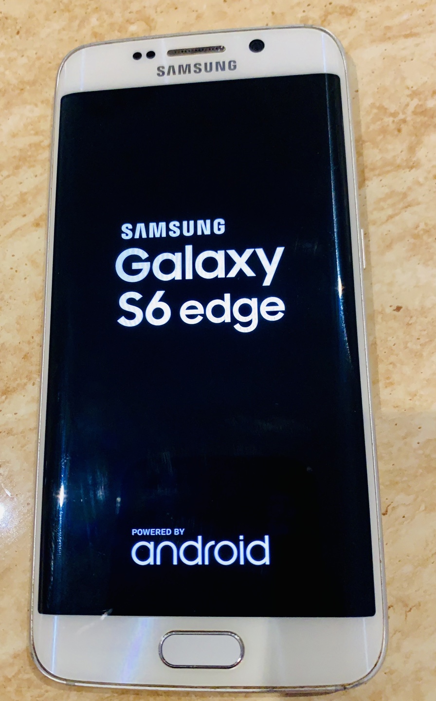 Samsung Galaxy S6 Edge- unlocked thumbnail