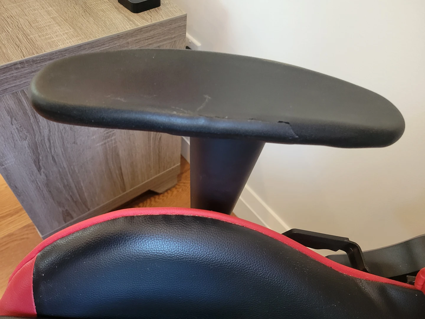 Gaming Chair with Reclining Backrest - photo 5
