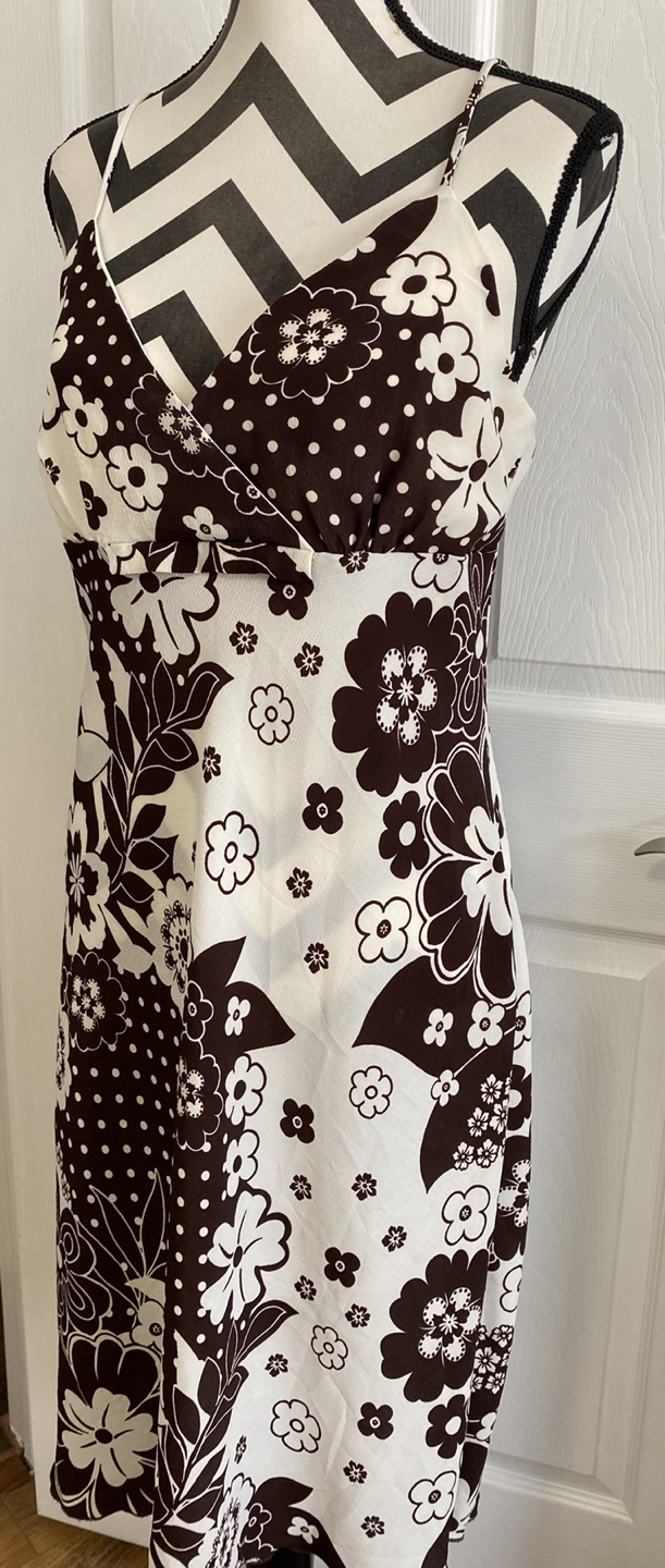 Women’s dress size S $7