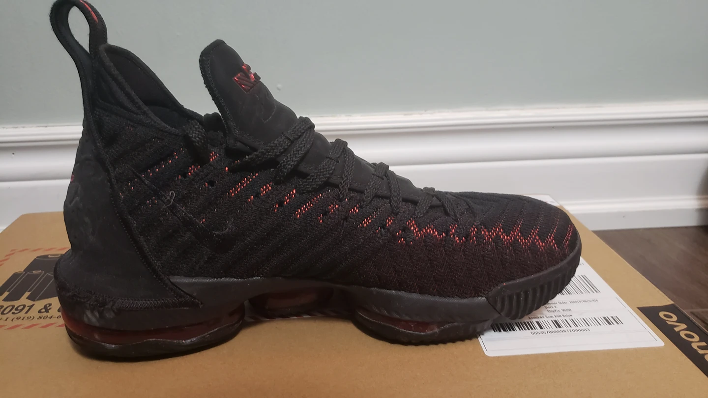 NIKE DUNK SHOES image indicator(3)