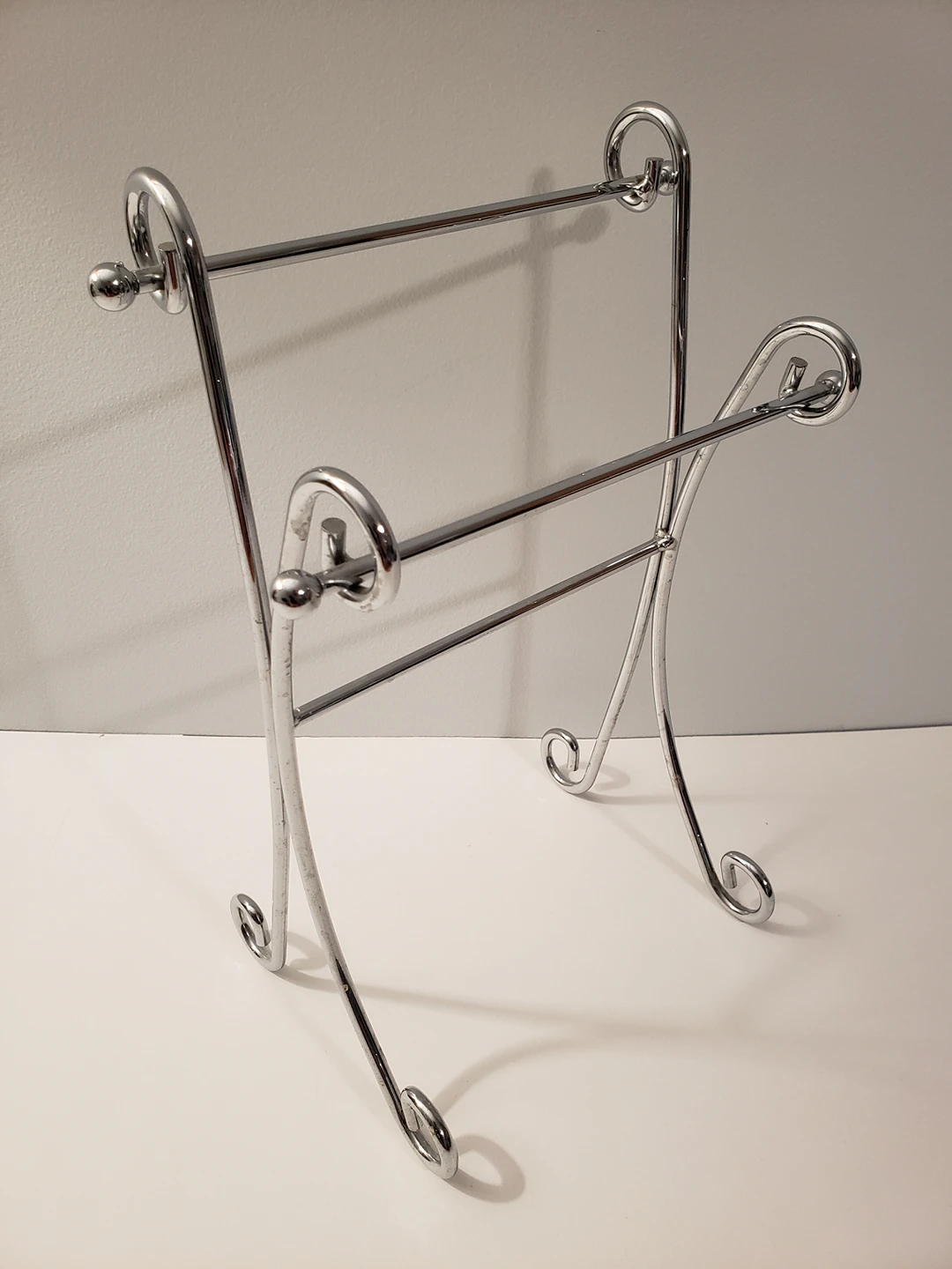 🛁 Wash Hand Towel Display Rack Holder image indicator(8)