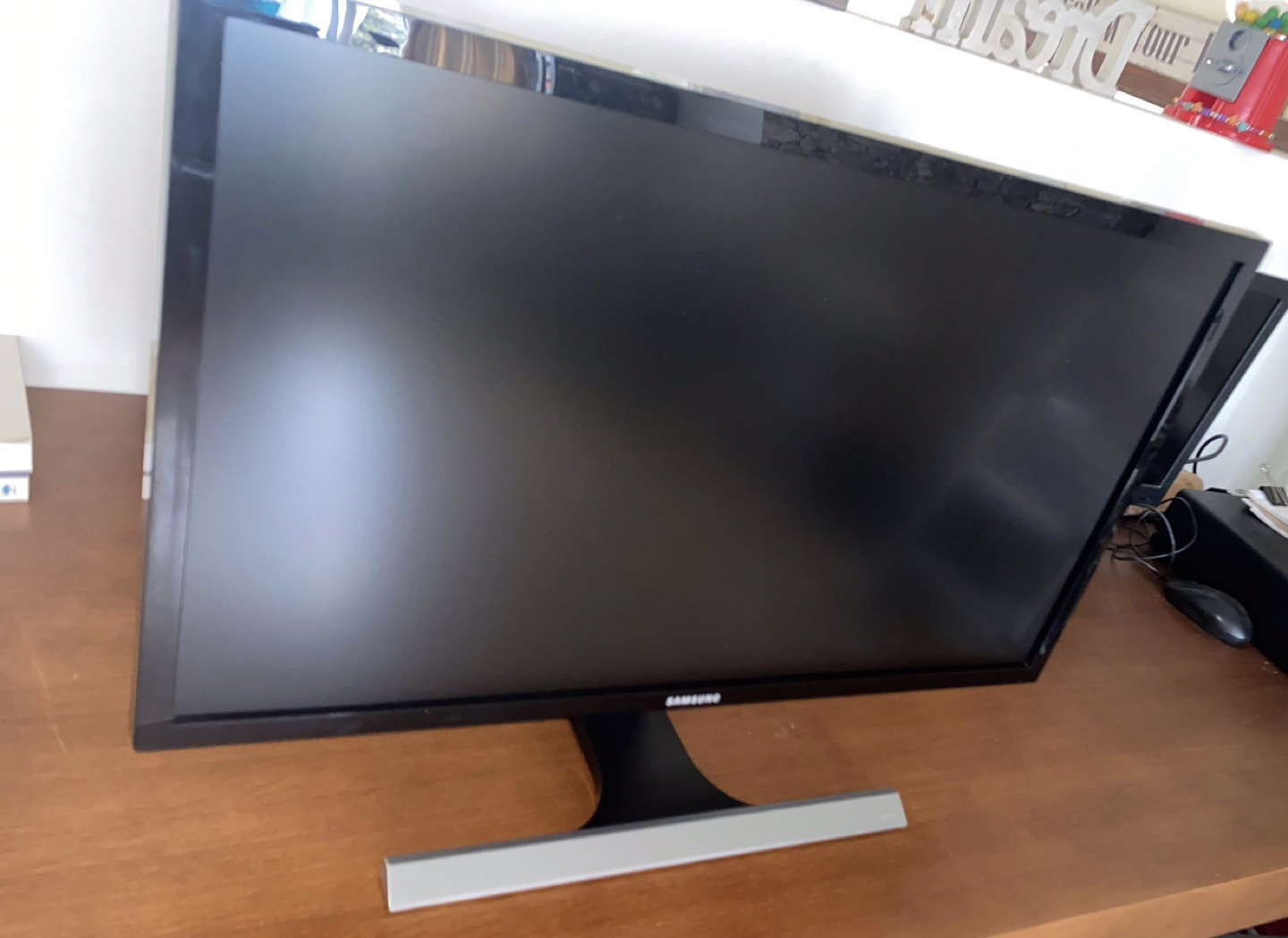 Samsung 28” UHD monitor - photo 2