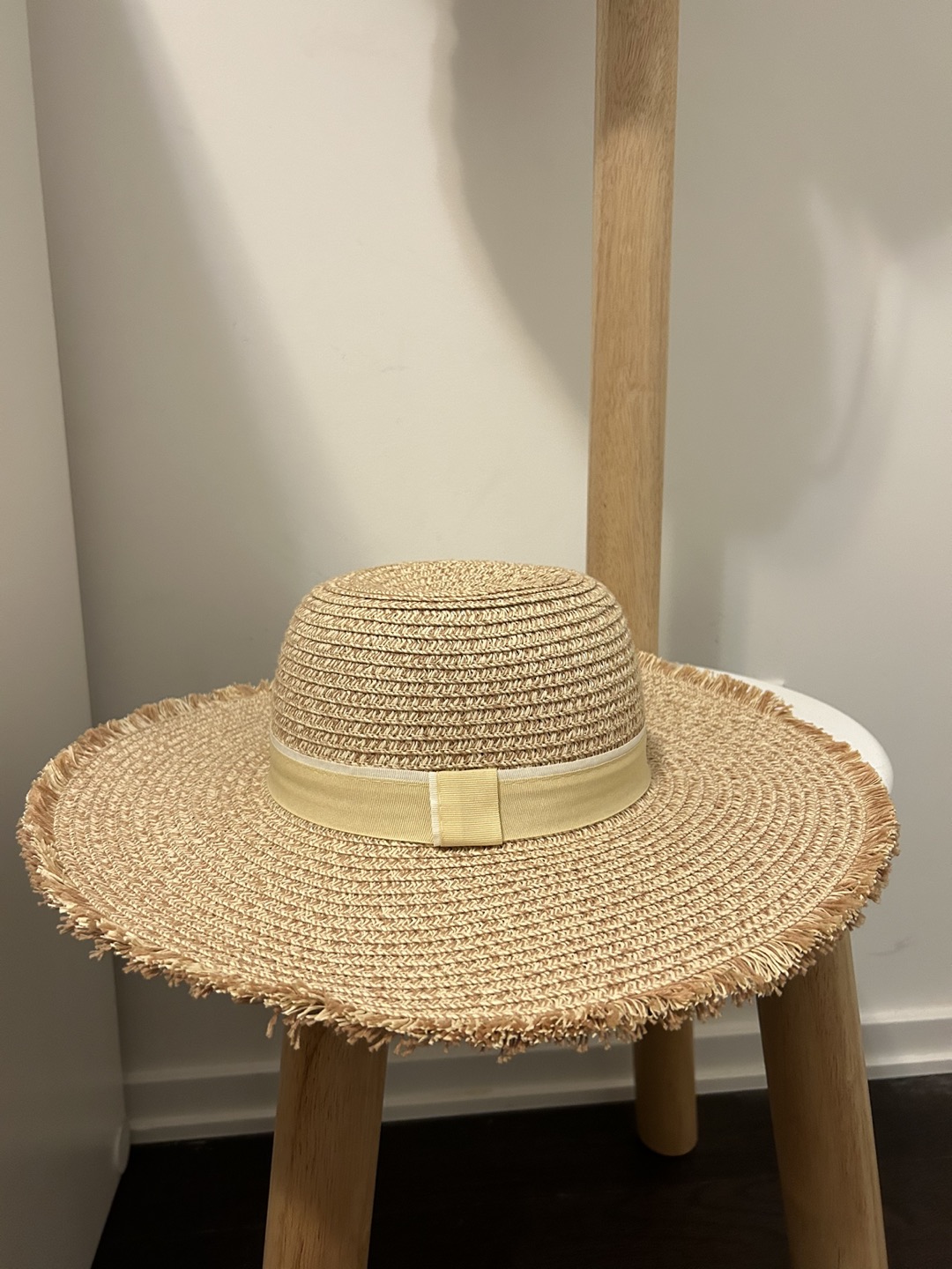 Forever 21 hat thumbnail