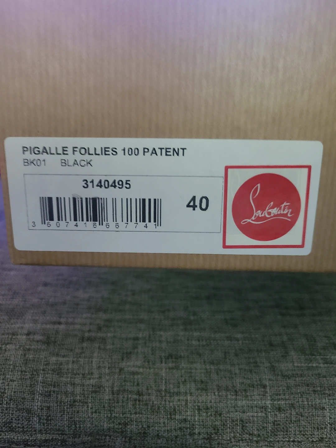 Christian Louboutin Pigalle Black (Authentic) Size 40 - photo 3