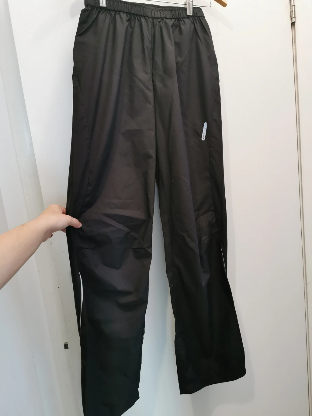 (New) MEC Waterproof overpants thumbnail