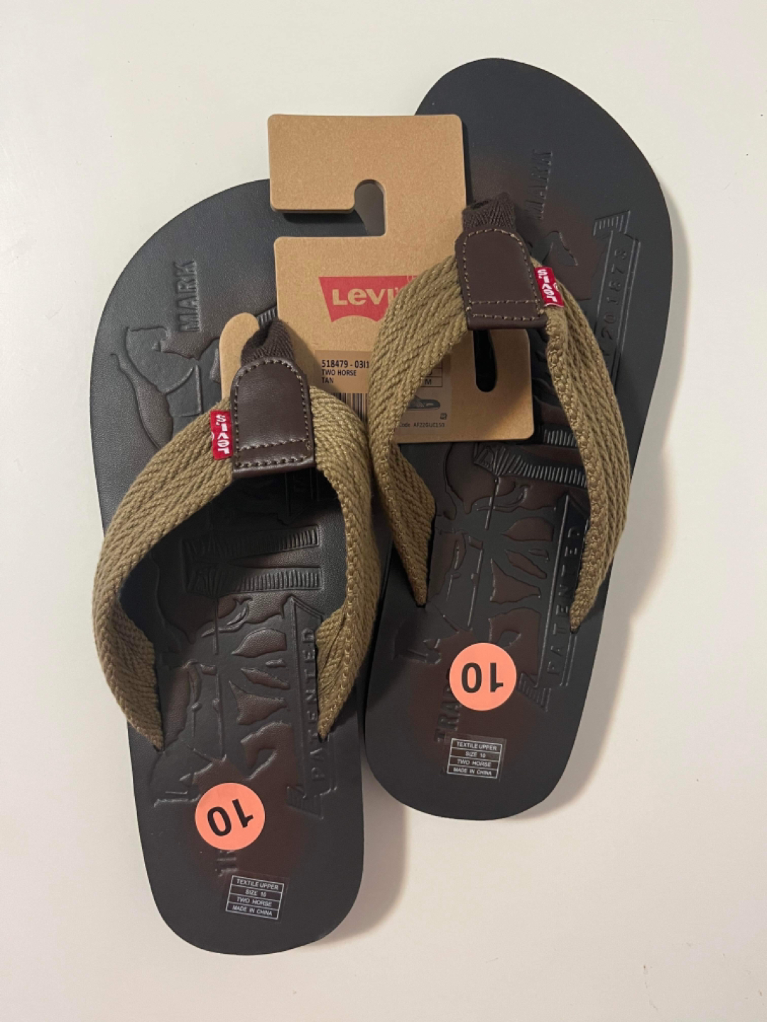Levi’s mens flip flops $40 size 10 fine thumbnail