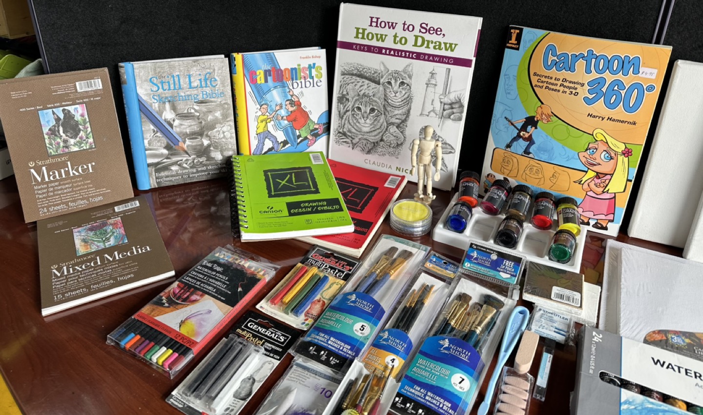 Art Supplies Lot - photo 4