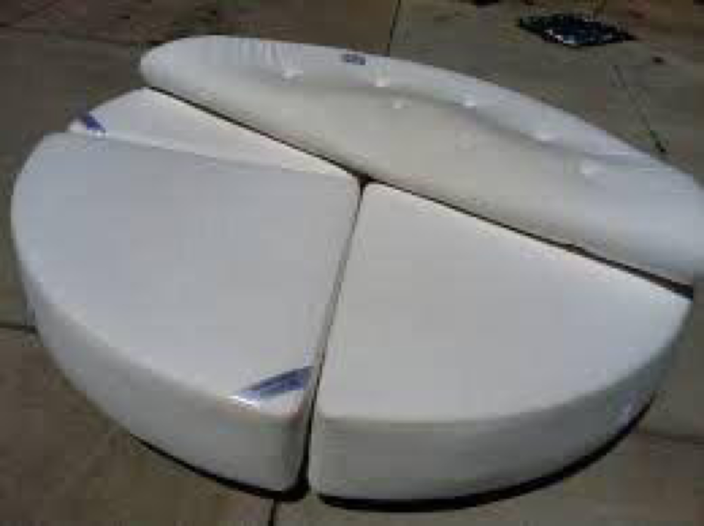 IKEA Sultan Sandane round bed