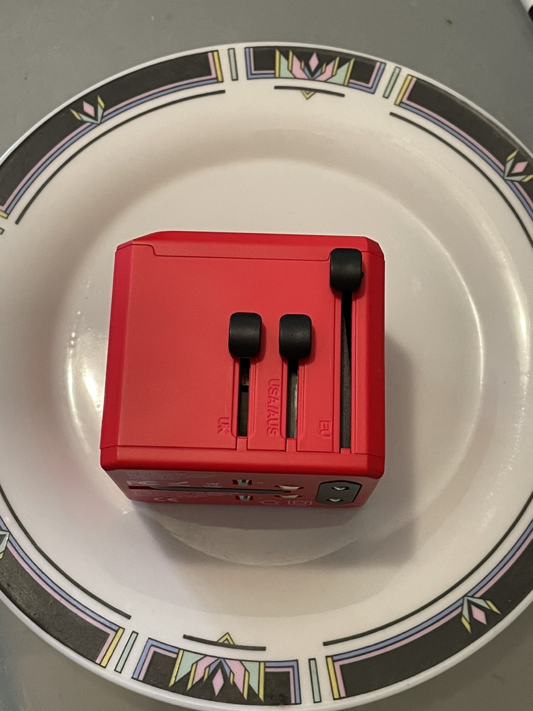 Universal International Travel Power Adapter image indicator(8)