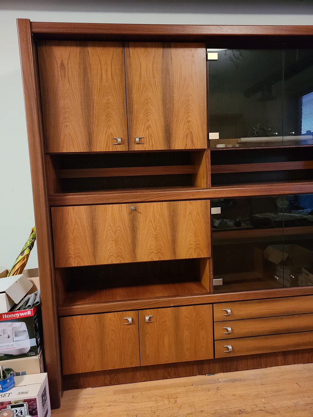 Large Vintage Wall Unit image indicator(3)