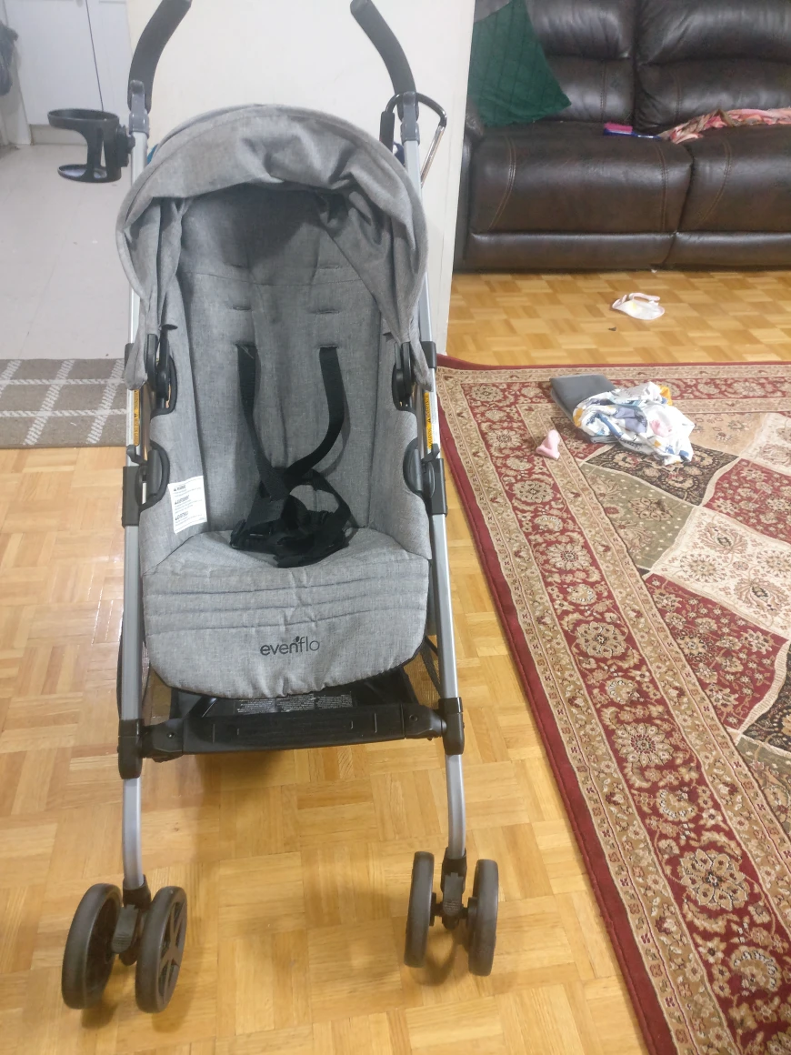 Evenflo stroller for kids 0-3 years with cupholder - photo 5