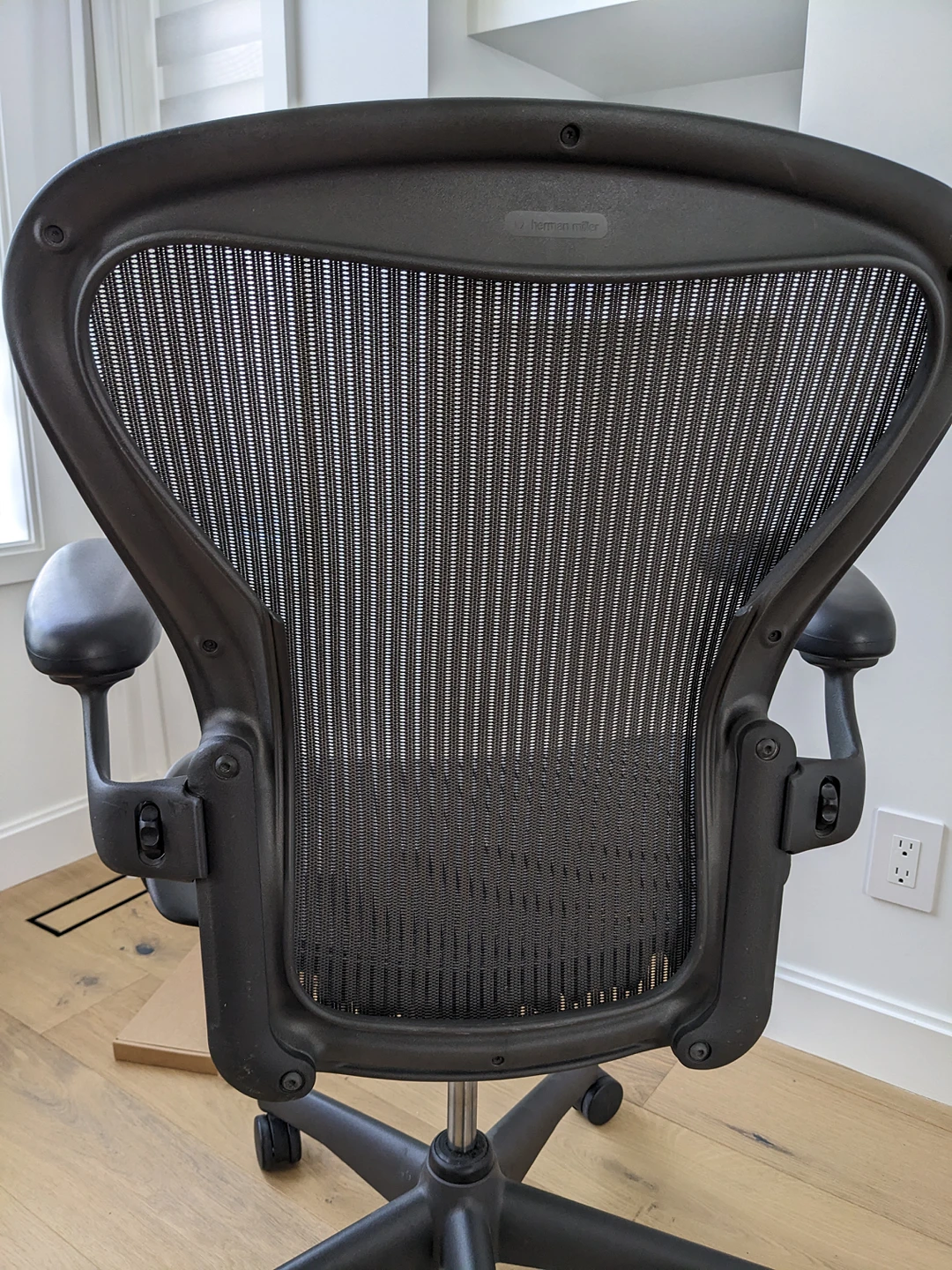 Herman Miller Chair. size B