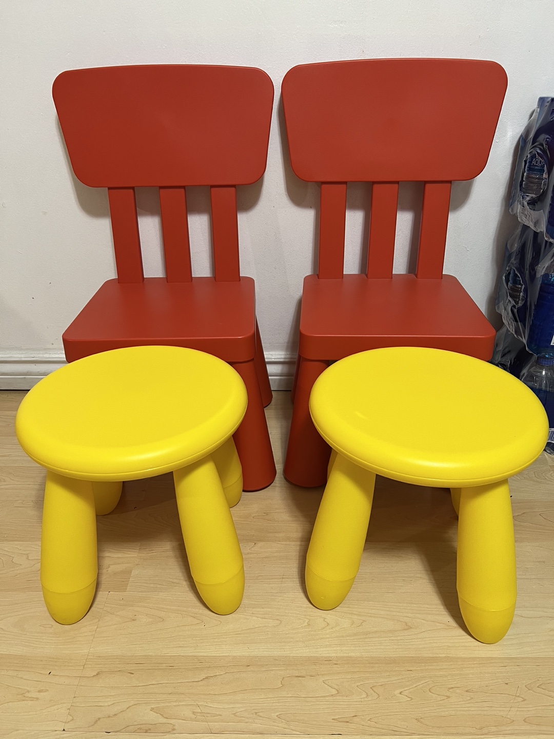IKEA kids chair - photo 2
