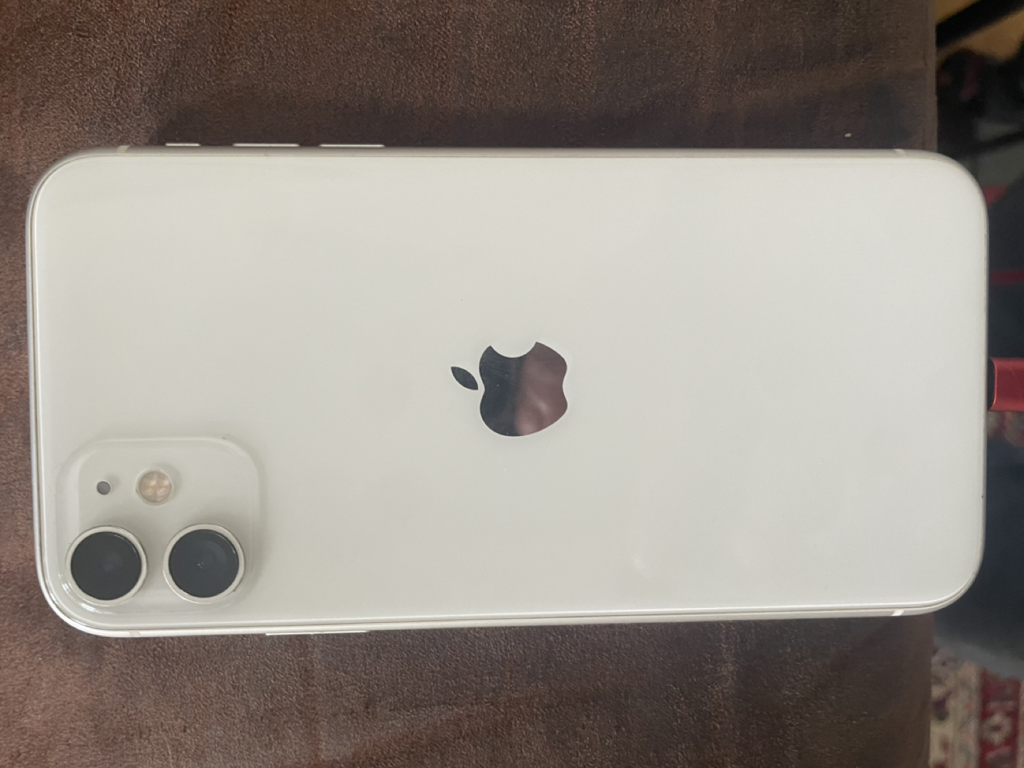 white iPhone 11 64gb - photo 3