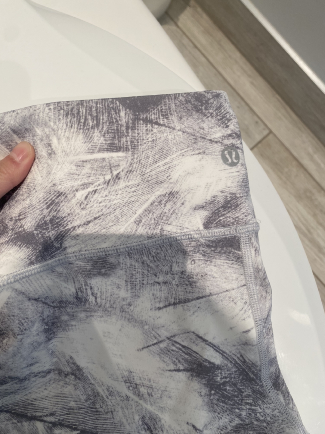 Need gone lululemon wunder under leggings