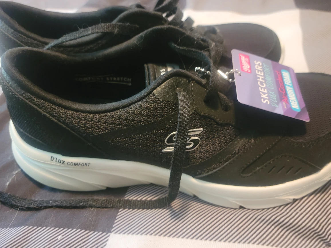 women's sketcher running shoes image indicator(2)