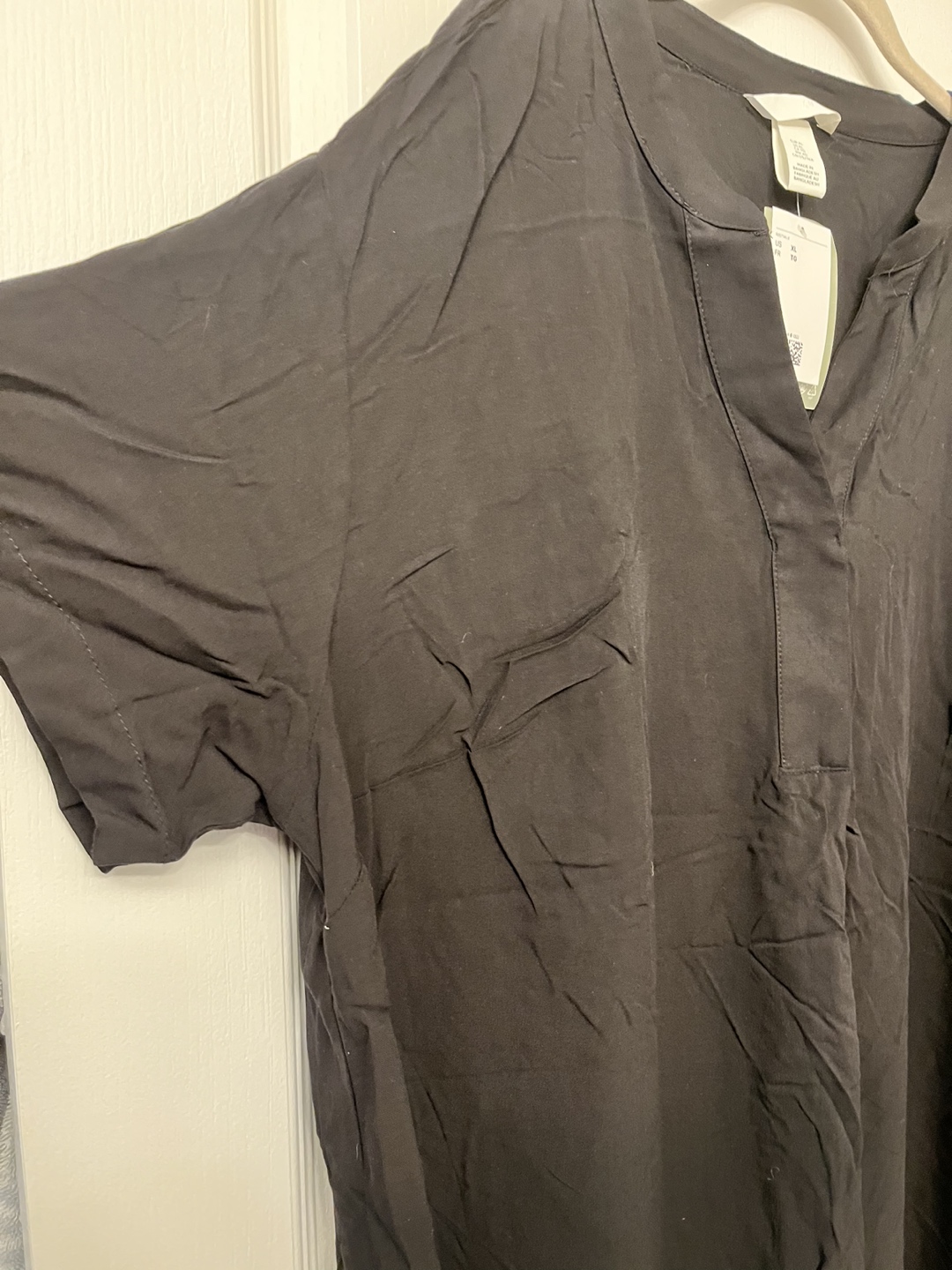 Brand New w/Tag - H&M XL black shirt dress image indicator(4)