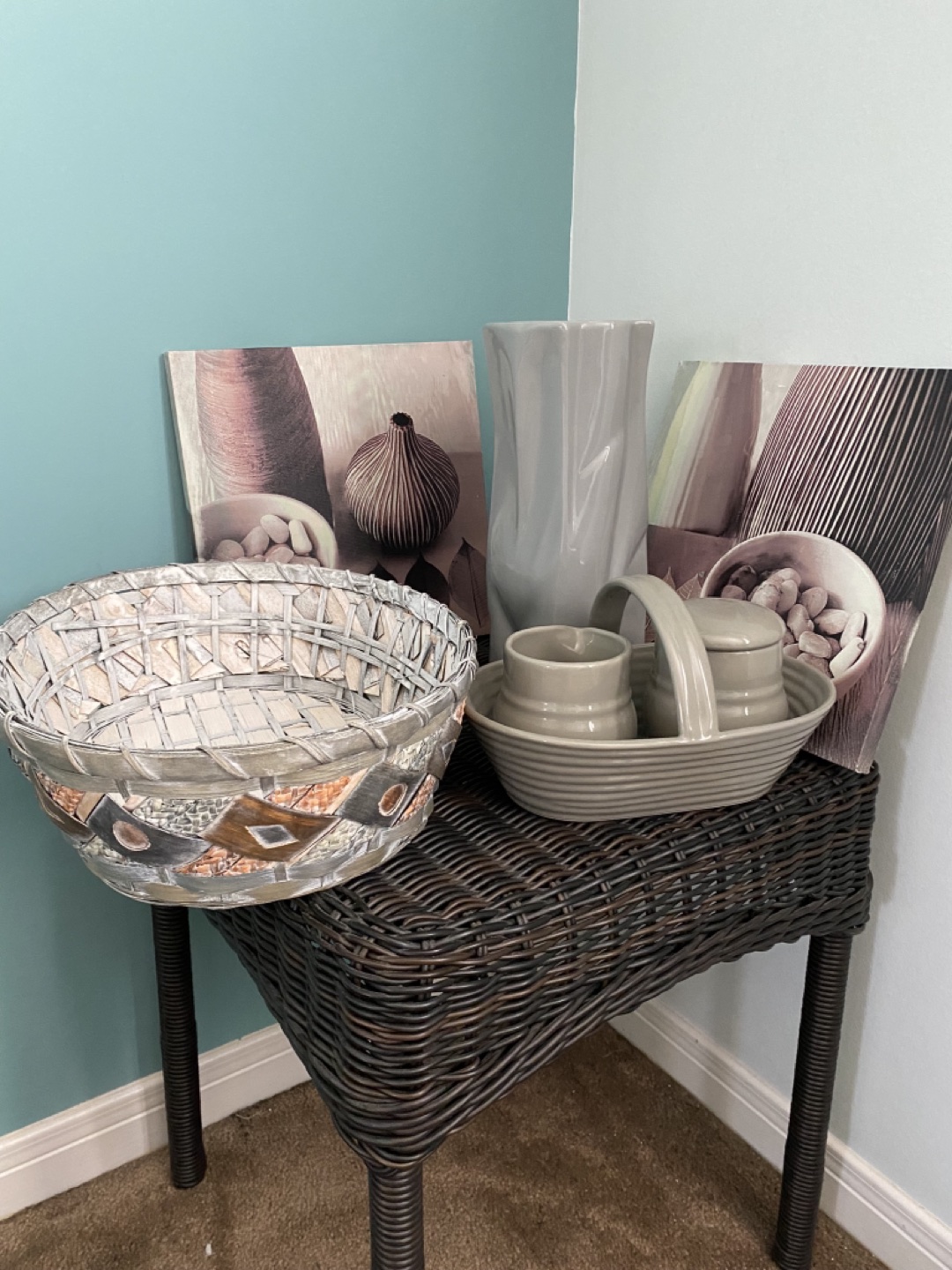 Household decor items image indicator(5)