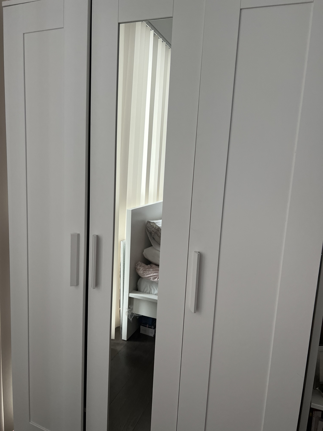 Wardrobe with 3 doors, white, - photo 3