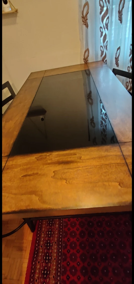 Dining Table image indicator(3)