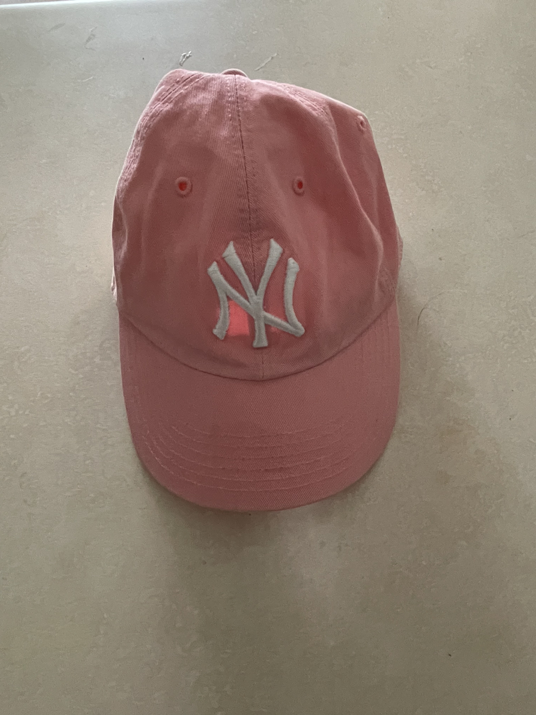 New York Yankees hat thumbnail