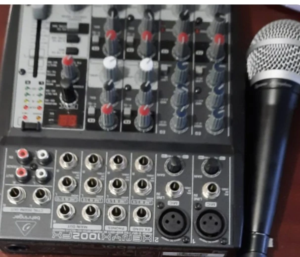 Entertainment  system with Mike image indicator(5)