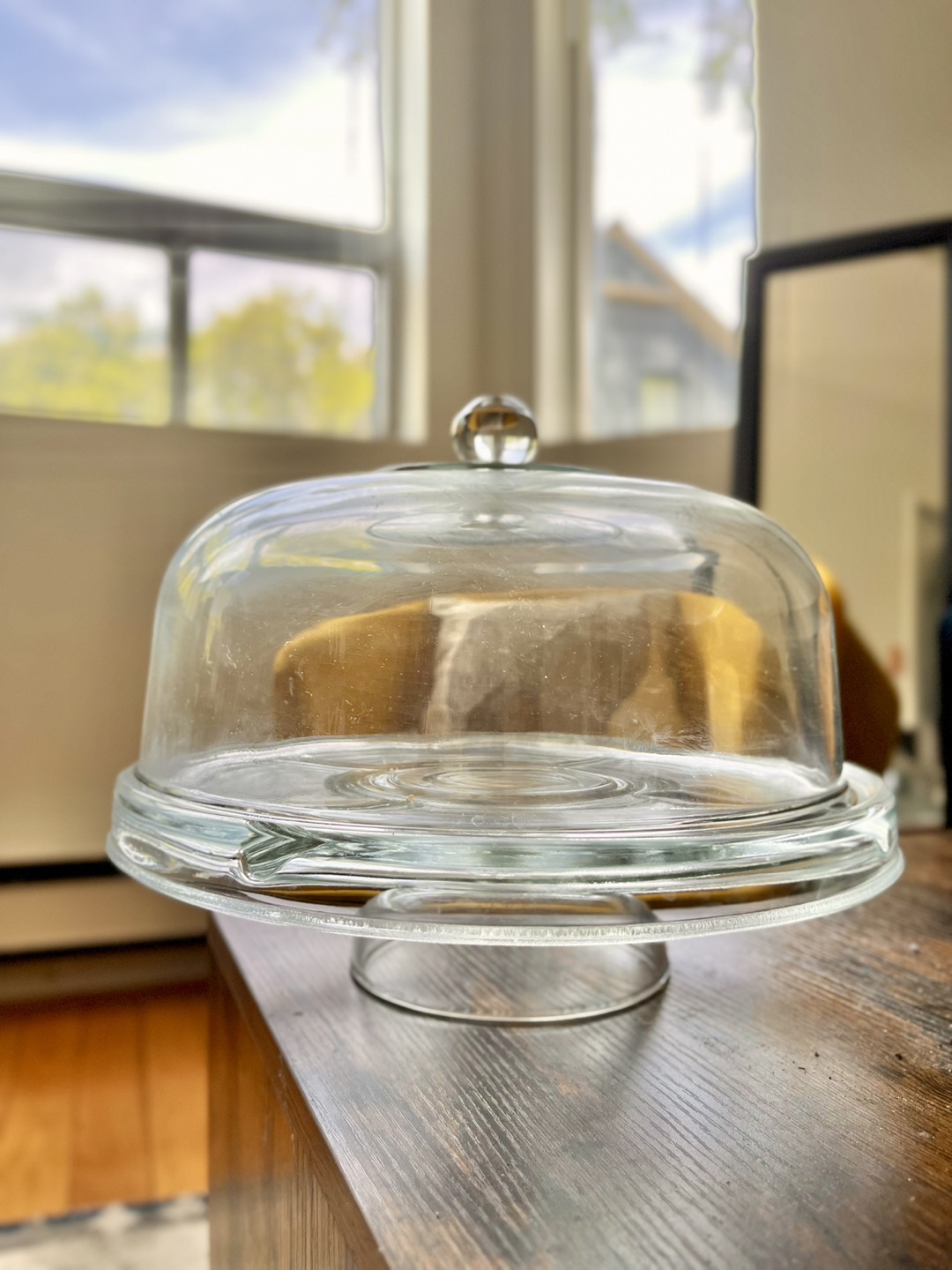 Glass cake stand & serving dish 2-in-1 thumbnail