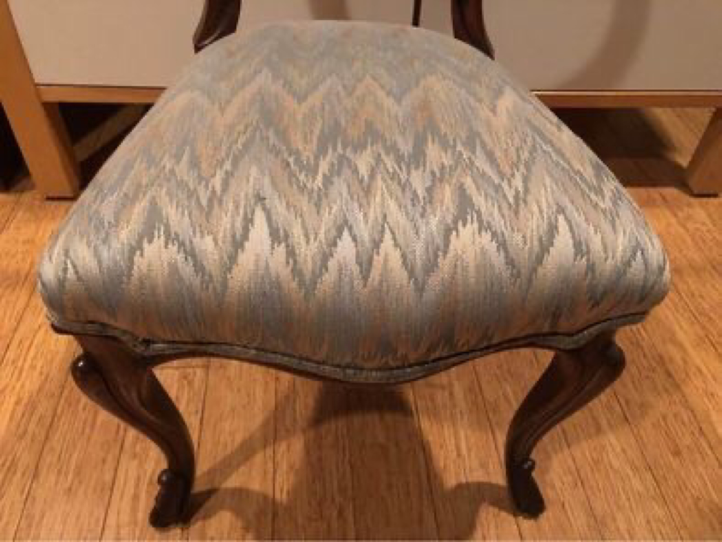 Gorgeous vintage chair only 1