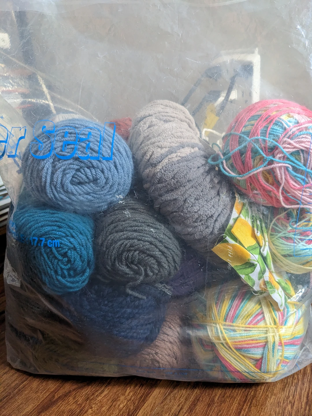 Big bag of acrylic yarn image indicator(3)