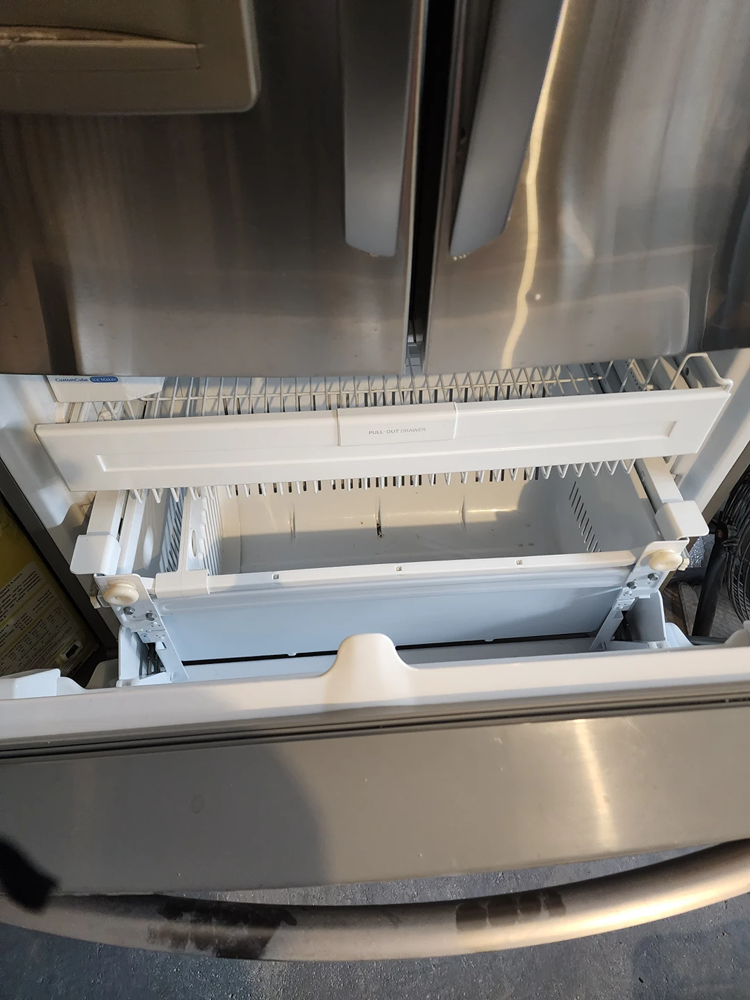 LG fridge 2014..water dispenser not working - photo 5