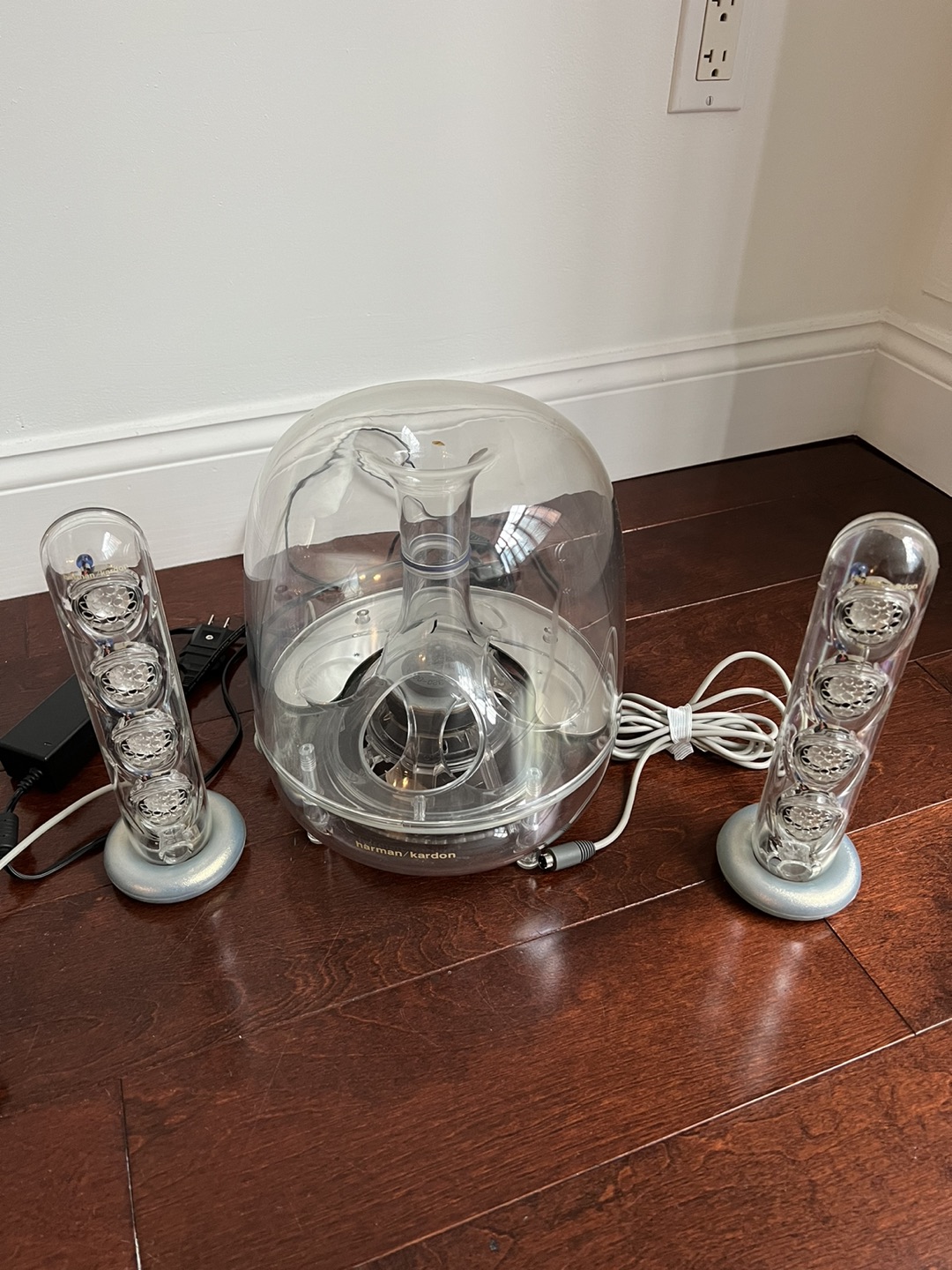 Harmon Kardon soundsticks subwoofer speaker