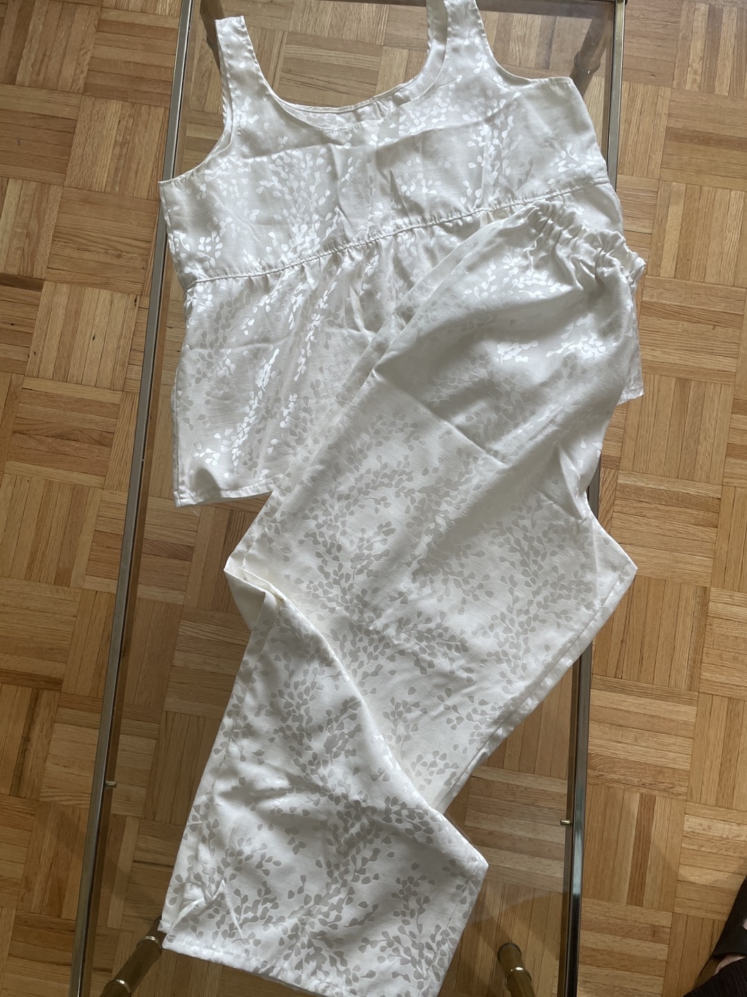 Satin pyjama Size L thumbnail
