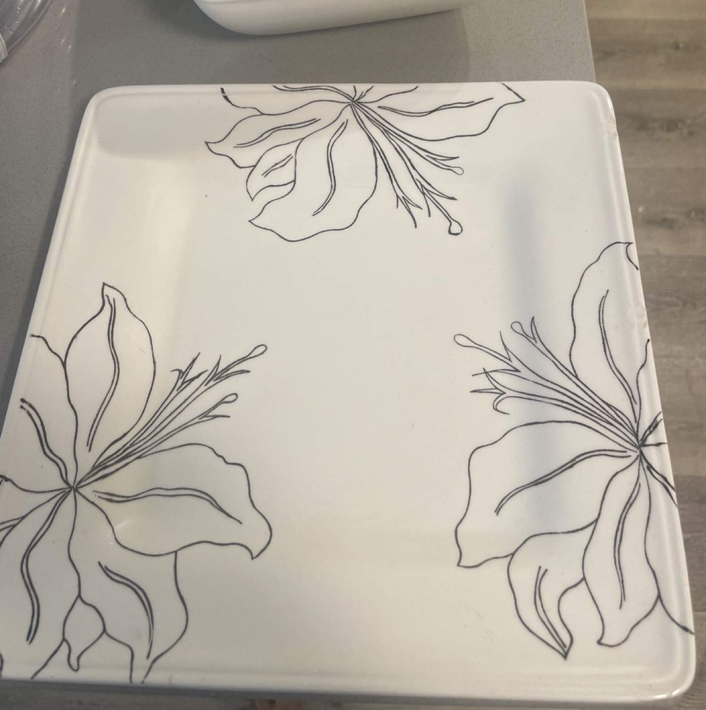 Plates and bowls - photo 3