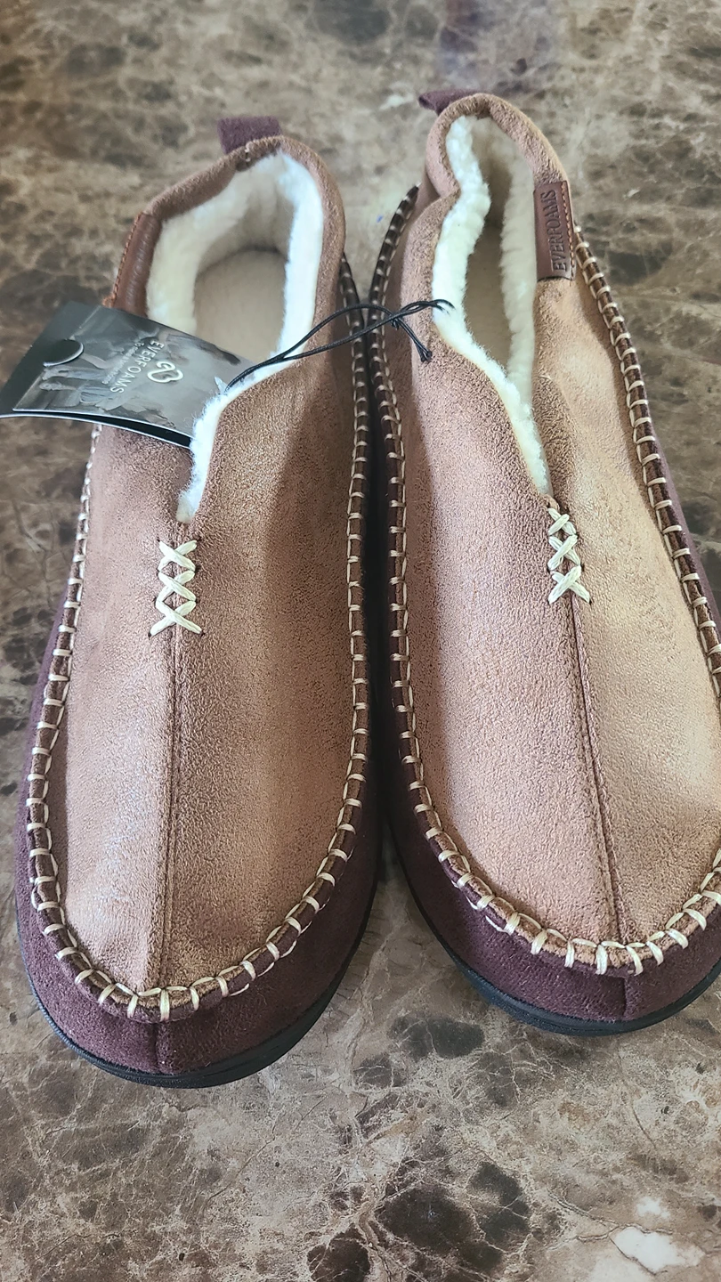 mens brand new slippers Size 12 thumbnail
